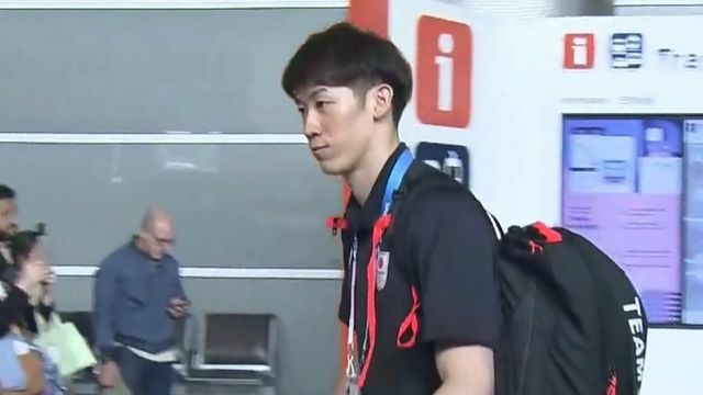 フランス・パリに到着したバレーボール男子日本代表