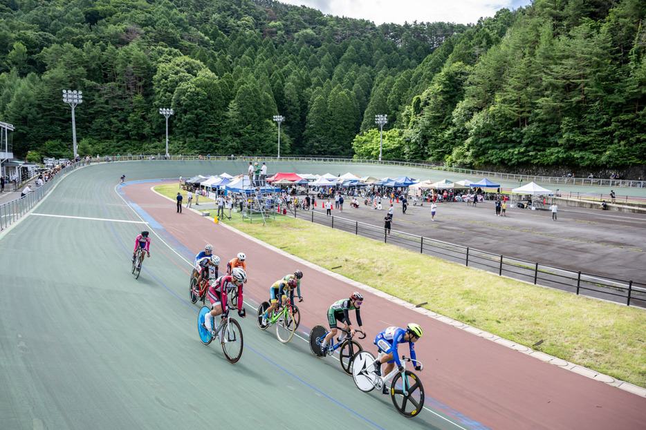 写真：Bicycle Club