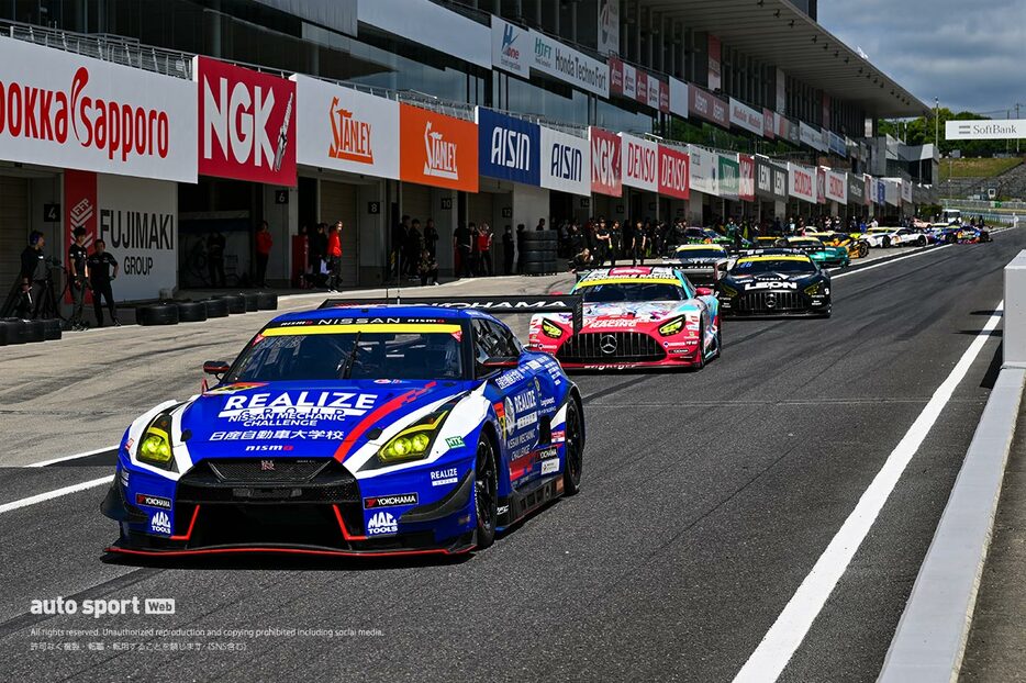 5月に鈴鹿サーキットで行われたGTエントラント協会主催GT300テストの様子