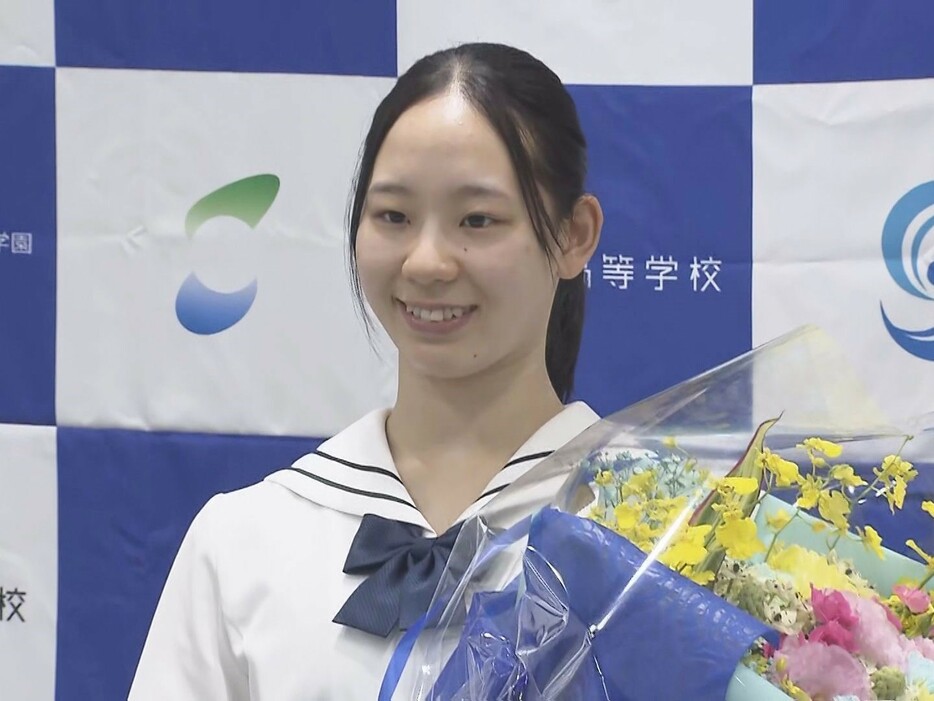 アーティスティックスイミング日本代表の島田綾乃選手