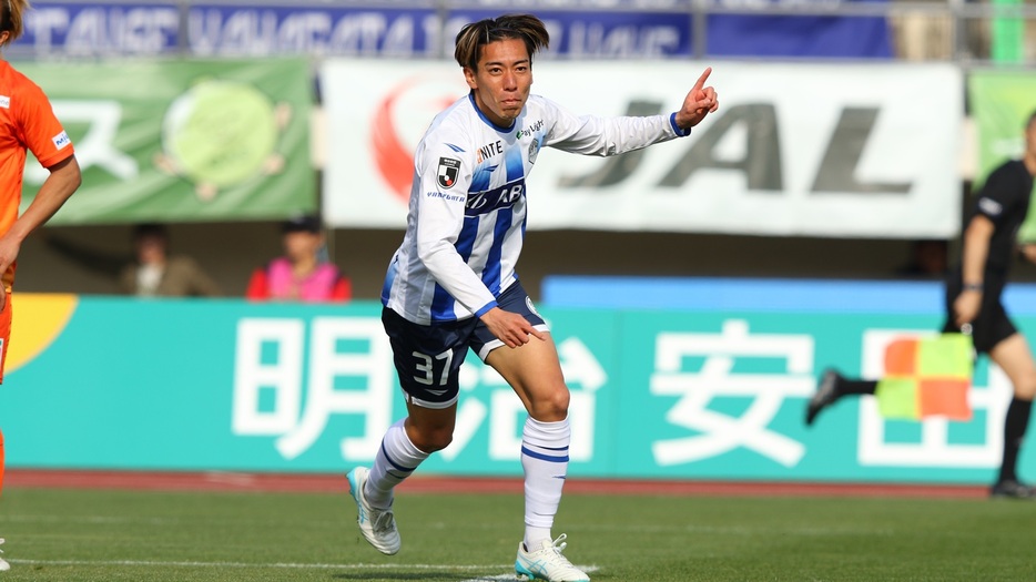 今季、山形に期限付き移籍していた杉山 (C)J.LEAGUE