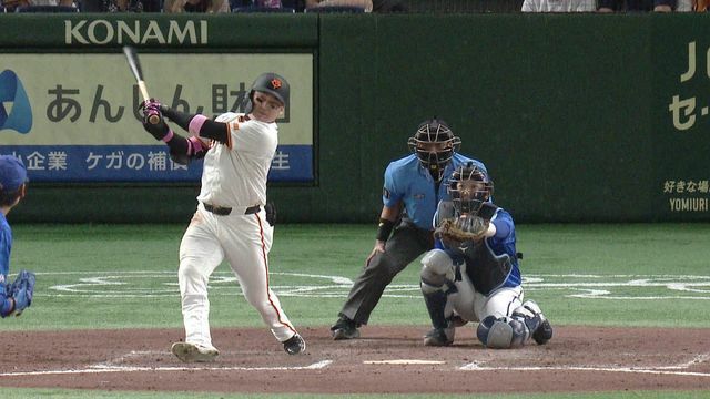 8回に同点ホームランを放った巨人の丸佳浩選手(画像：日テレジータス)