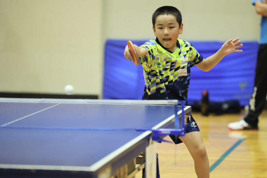 写真：石川県ホープス男子の部1位の岡部獅央（大宗クラブ）/撮影：ラリーズ編集部