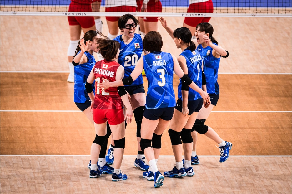 女子日本代表【写真：Volleyball World】