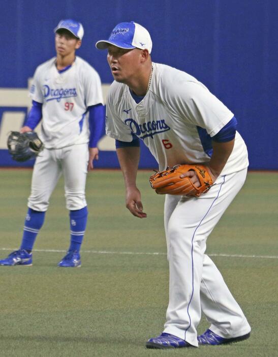 1軍に合流し全体練習に参加した中日・中田＝バンテリンドーム