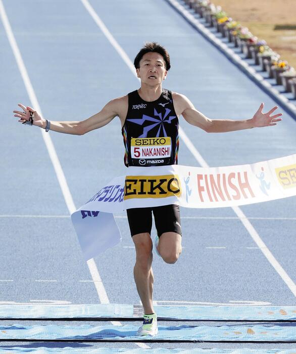 初優勝した中西亮貴（1日午後、山口県防府市で）＝秋月正樹撮影