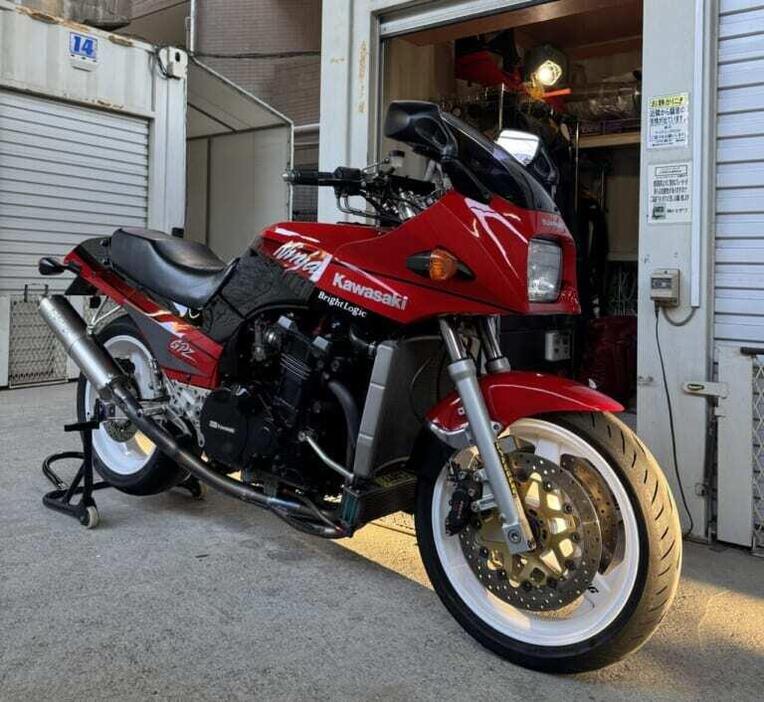 カワサキGPZ900R-A7