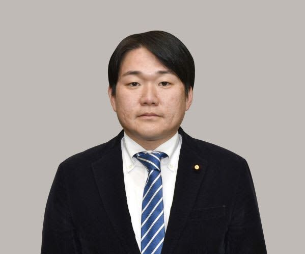 山下雄平氏