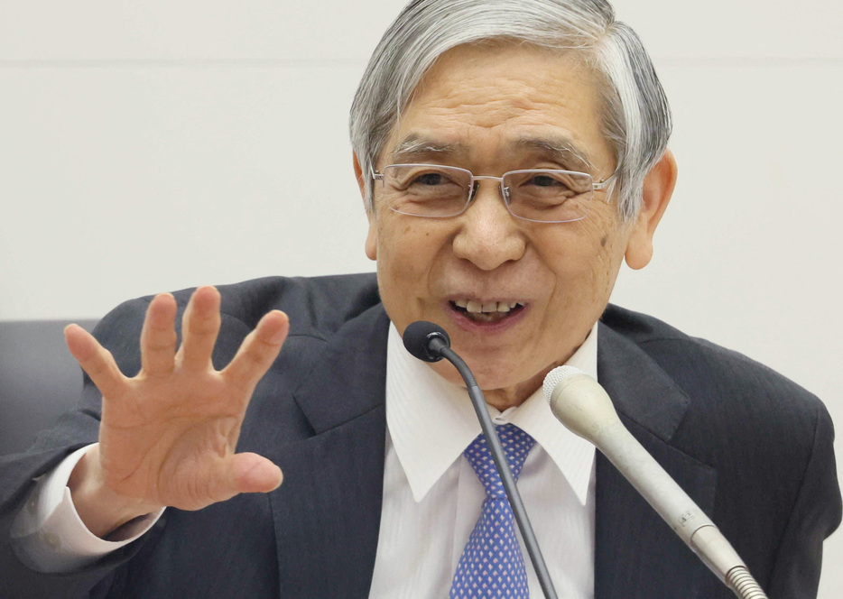 　１２月２３日、 日本経済研究センターは２０２５年１月から黒田東彦・前日銀総裁（写真）が研究顧問に就任すると発表した。日銀本店で２０２３年４月代表撮影（２０２４年　ロイター）