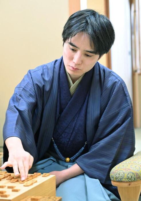 竜王奪取はならなかった佐々木勇気八段（日本将棋連盟提供）