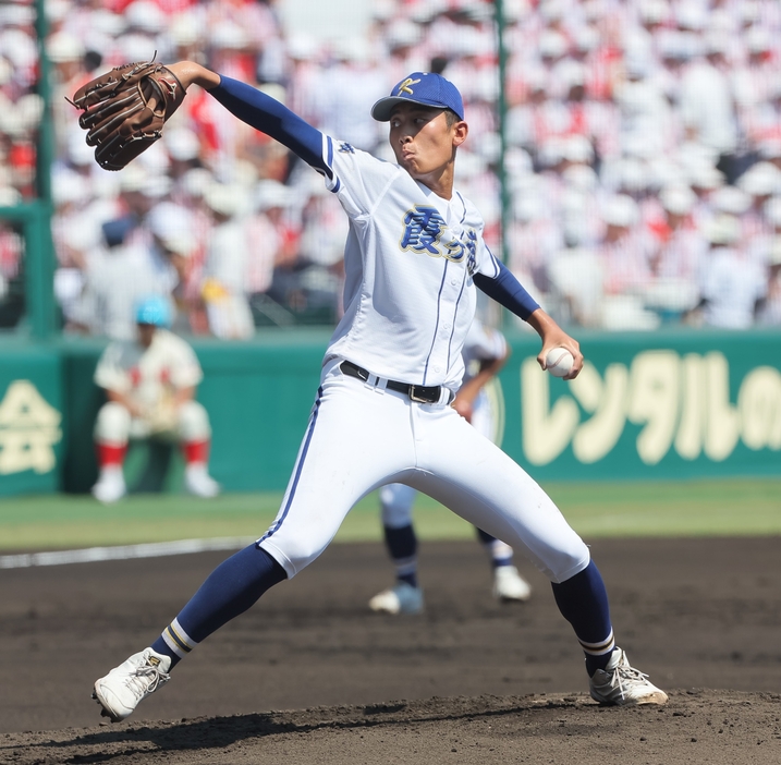 甲子園で先発した霞ケ浦の市村 才樹投手