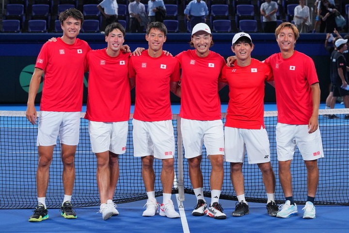 ファイナルズ予選進出を決めた９月のコロンビア戦での日本代表。新メンバーも加えて来たるイギリス戦に臨む。写真：田中研治（THE DIGEST写真部）