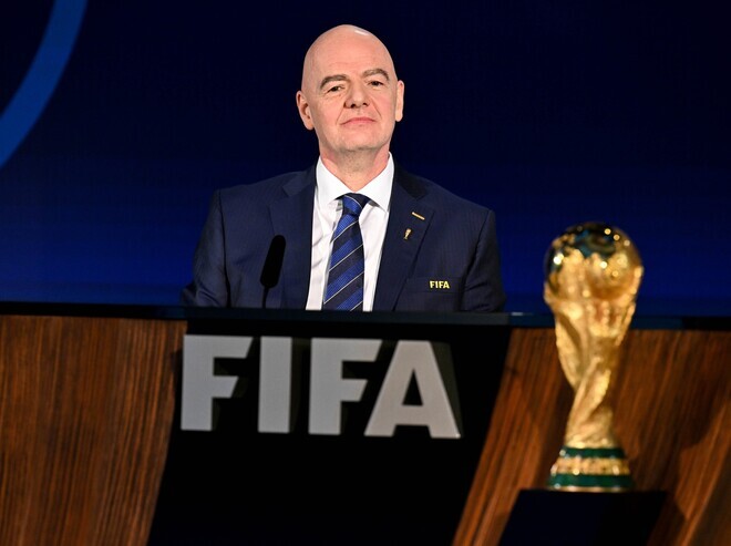 ワールドカップの開催地を発表したFIFAのインファンティーノ会長。(C)Getty Images