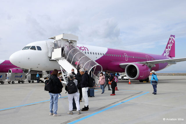 関西空港に到着したピーチのシンガポール発初便MM774便＝24年12月5日 PHOTO: Kiyoshi OTA/Aviation Wire