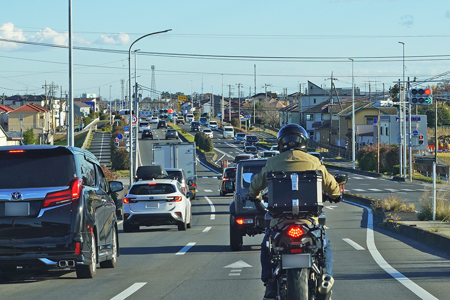 国道254号「富士見川越バイパス」。かつては有料道路だった（乗りものニュース編集部撮影）。