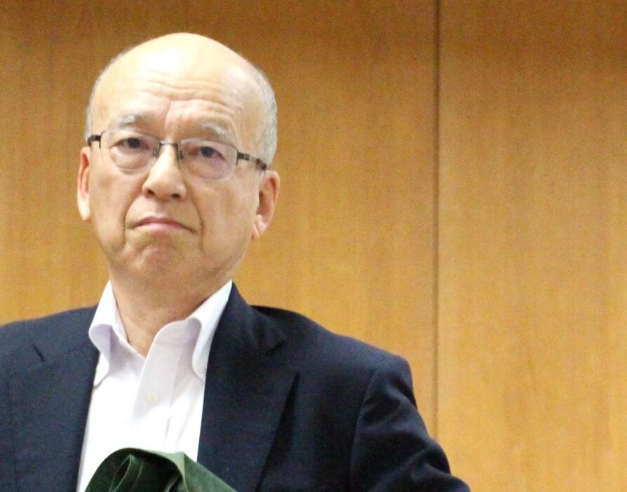 尋問に臨む片山安孝・元兵庫県副知事〈2024年12月25日 神戸市中央区・兵庫県議会〉