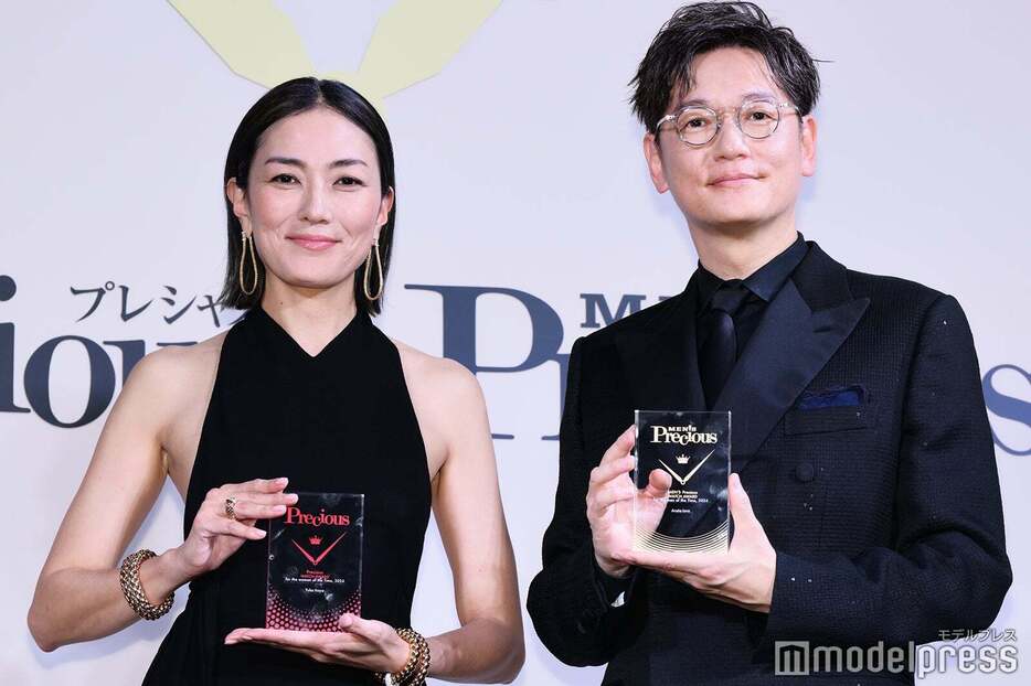 「Precious WATCH AWARD 2024発表・贈賞式」に出席した板谷由夏、井浦新