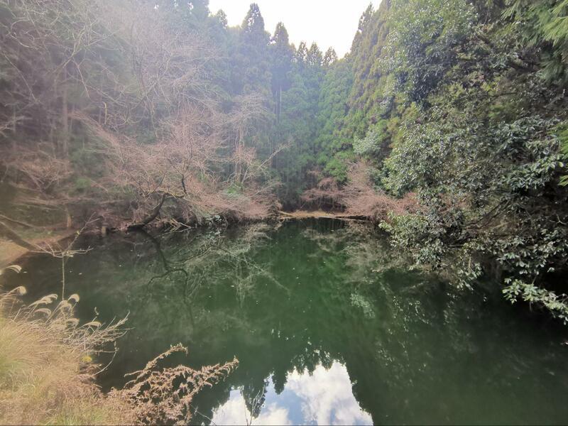 山奥の池（イメージ画像）