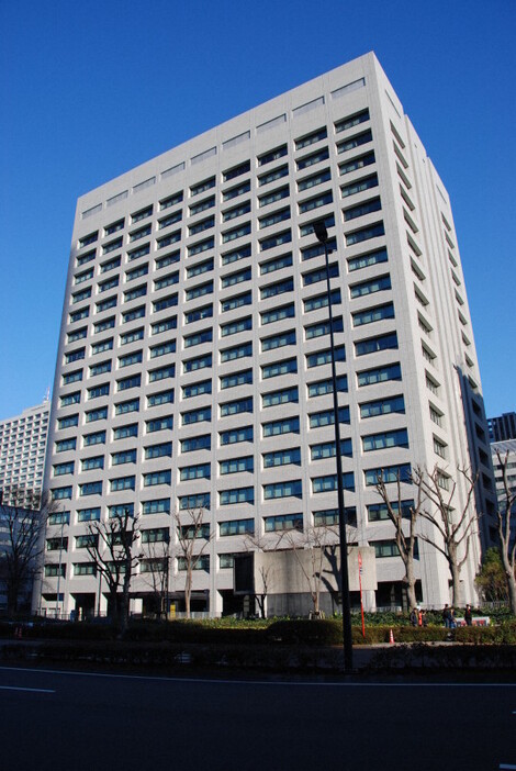 経済産業省本館＝東京都千代田区霞が関1で2019年2月2日、本橋和夫撮影