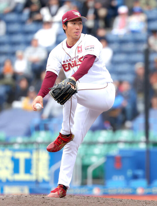 11月14日　日本プロ野球12球団合同トライアウトで力投する楽天清宮