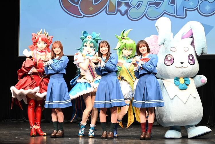 左からプリンセス・リップル、藤本侑里、プリンセス・リップル、葵あずさ、プリンセス・ミーティア、橘杏咲、ナビーユ。