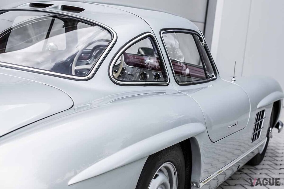 オークションに登場した1955年製メルセデス・ベンツ「300SL」ガルウイングRemi Dargegen(c)2024 Courtesy of RM Sotheby's