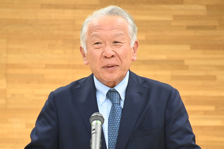 講演する多賀章仁監督