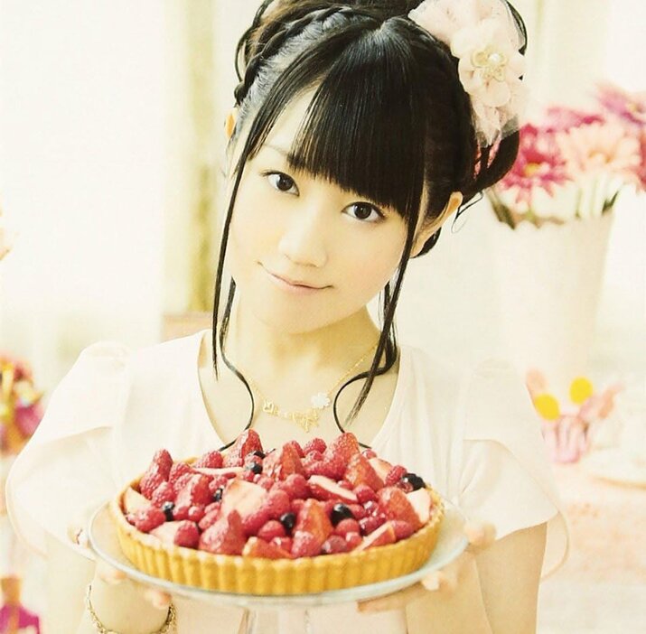 小倉唯「Baby　Sweet　Berry　Love」