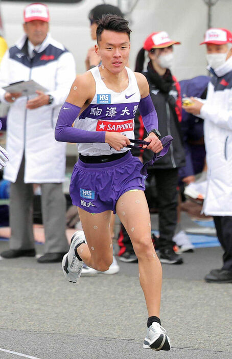 補欠に登録された駒大・佐藤