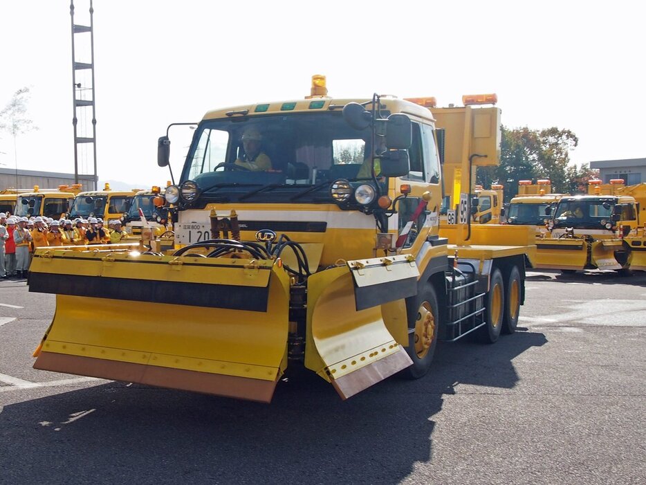 【資料写真】ネクスコ中日本の除雪車