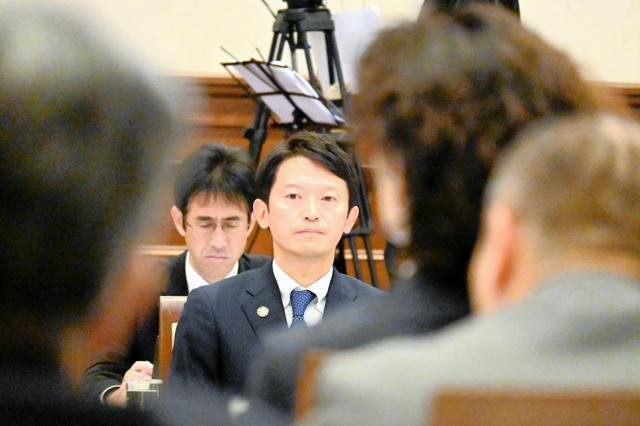 再選後、初の代表質問に臨む斎藤元彦・兵庫県知事=神戸市中央区