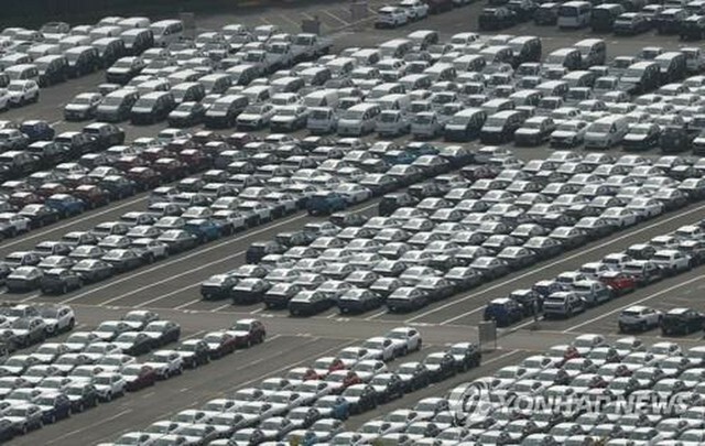 韓国南東部にある現代自動車の蔚山工場で輸出を待つ車両（資料写真）＝（聯合ニュース）