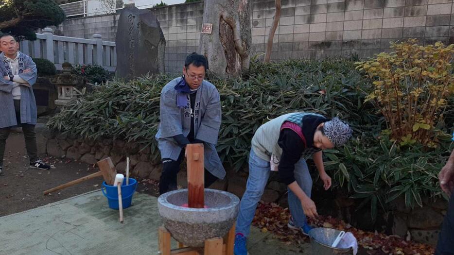 餅つきの様子