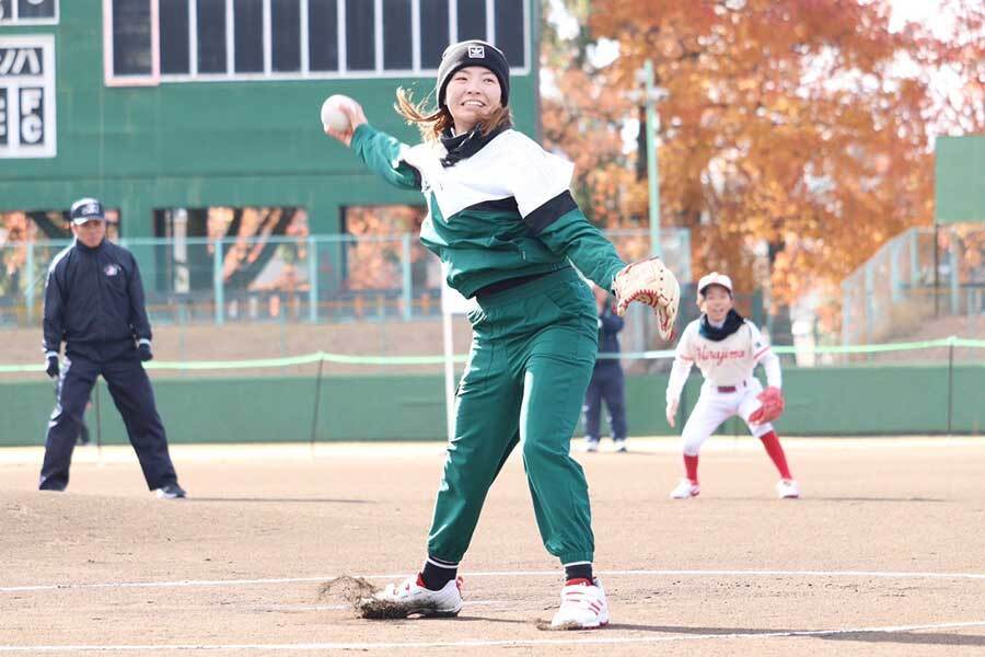 ソフトボール大会を開催した渋野日向子【写真：浜田洋平】