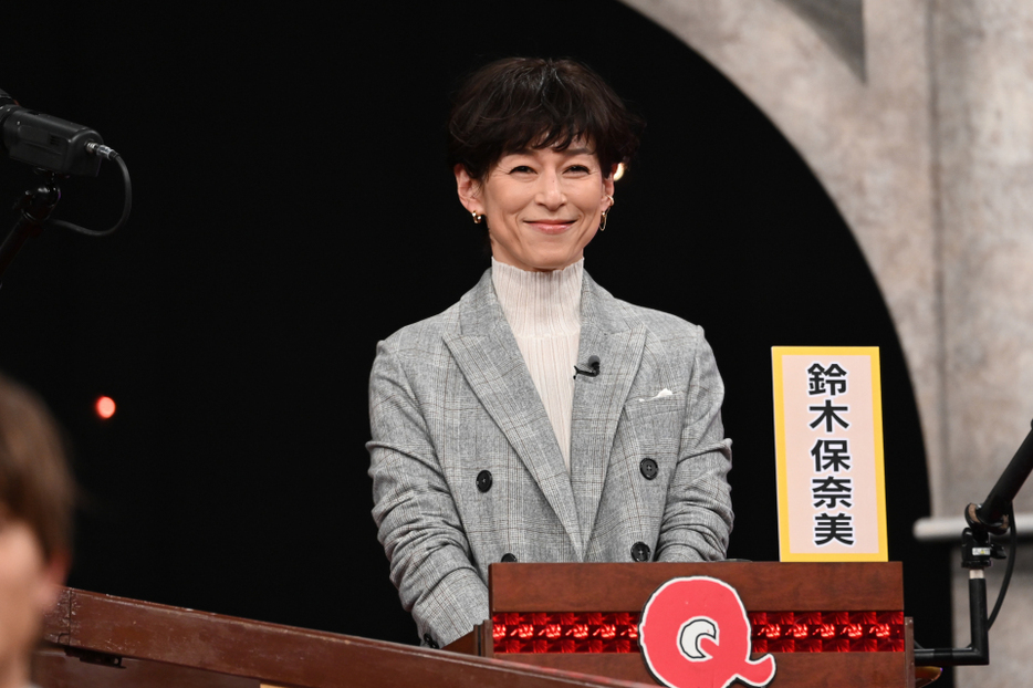 『Qさま!!』3時間半SPに出演する鈴木保奈美（C）テレビ朝日