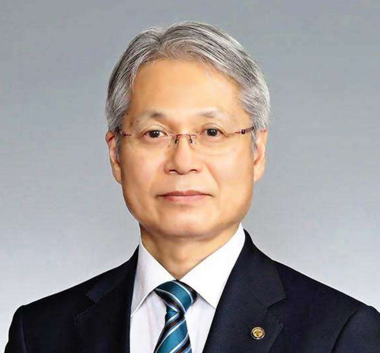 井戸章雄氏