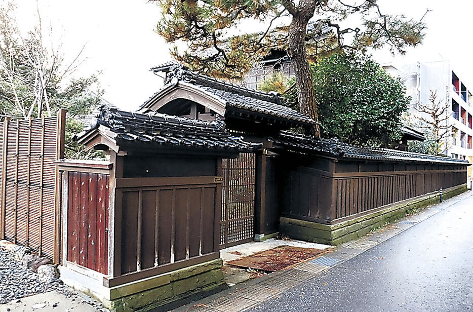 １３日に開業する「金沢之旅宿あけぼの」＝金沢市本多町２丁目