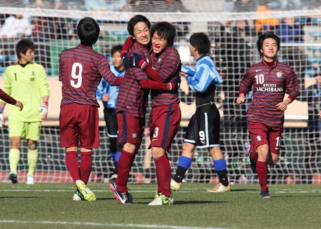 91回大会決勝　鵬翔ー京都橘（写真：高体連サッカー専門部）