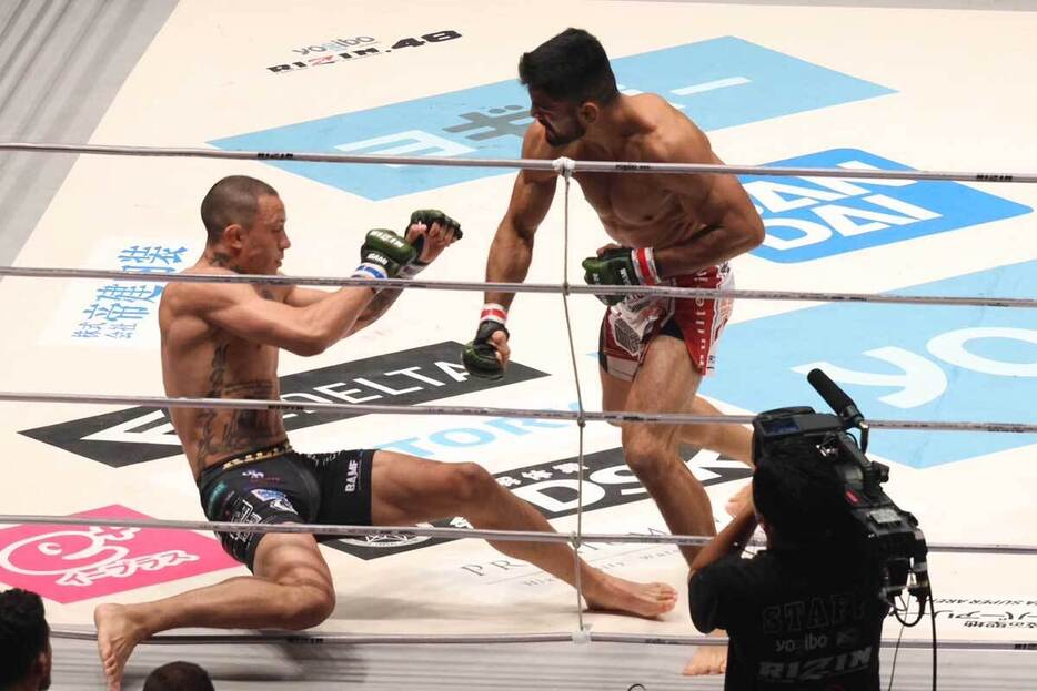 9月の「RIZIN.48」ではルイス・グスタボに1R・21秒でKO勝ちした【写真：山口比佐夫】