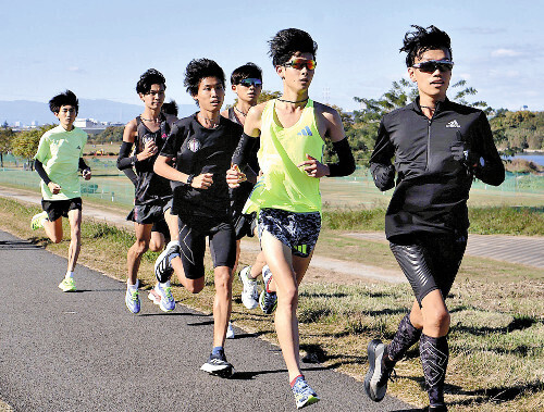 箱根駅伝初優勝と３冠達成に挑む国学院大の選手たち