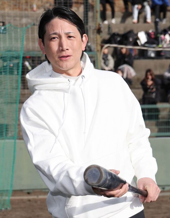 広陵高校野球教室に参加した巨人・小林誠司（カメラ・豊田　秀一）