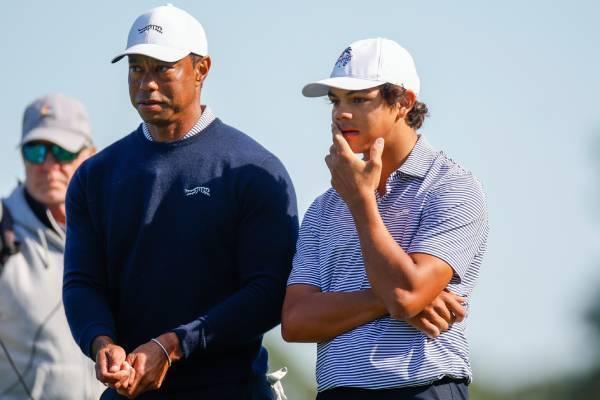 大会初優勝を狙うウッズ親子（写真：Getty Images）