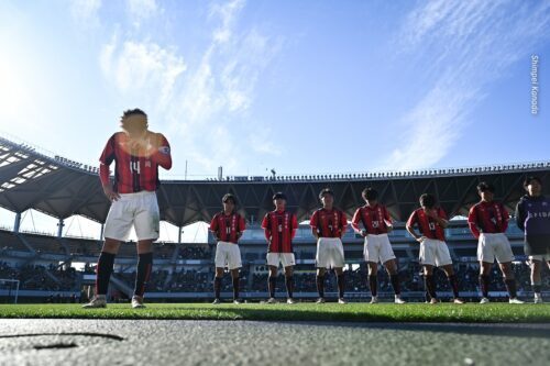 試合後の挨拶では涙を見せた高岡　[写真]=金田慎平