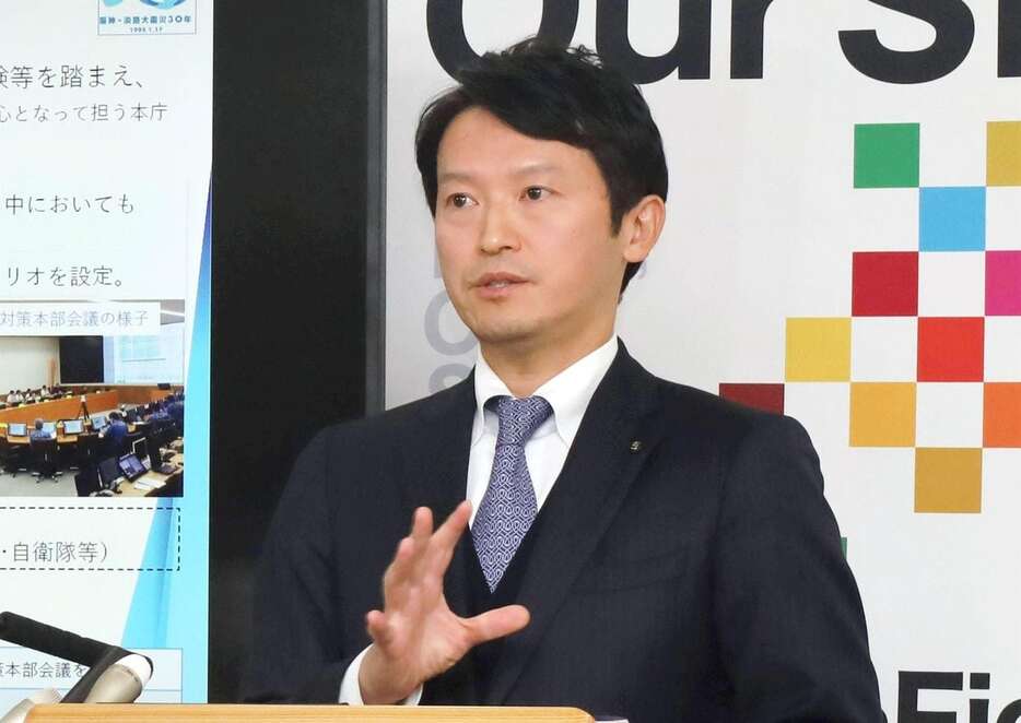 斎藤元彦知事＝18日、兵庫県庁