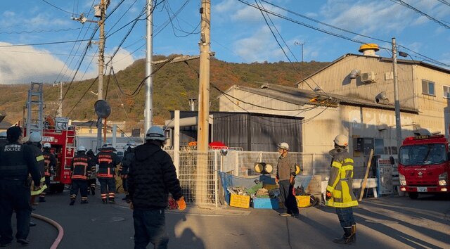 高松市の工場で火災　けが人なし　午前8時ごろ撮影