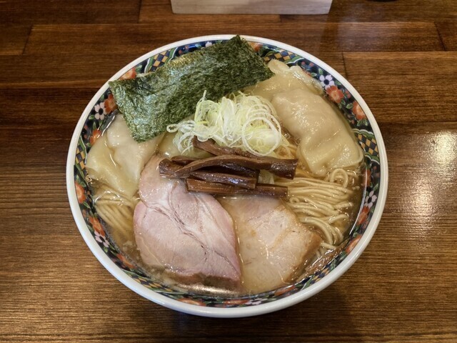 「奈つやのもちもち雲呑中華そば」1,150円