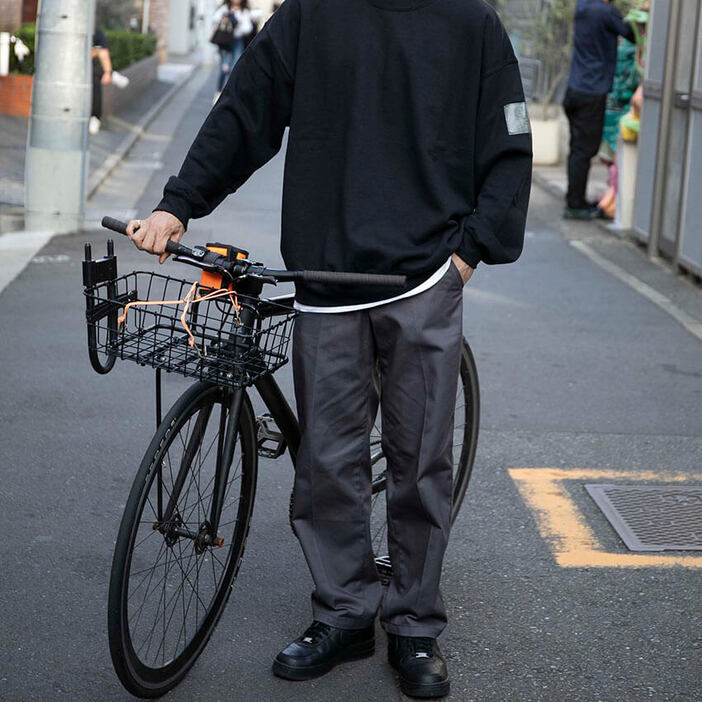 動きやすいのにちゃんと洒落てる！自転車を楽しむ大人のコーデスナップ3例