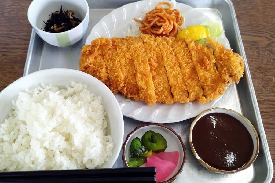 食堂のイメージ（画像：写真AC）