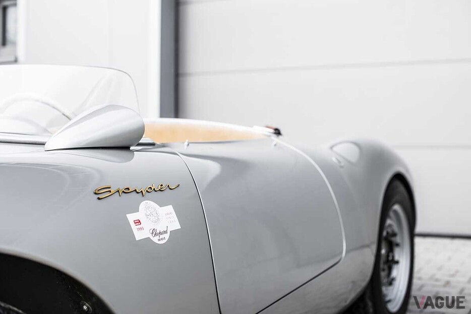 オークションに出品された1955年製ポルシェ「550スパイダー」　Remi Dargegen(c)2024 Courtesy of RM Sotheby's