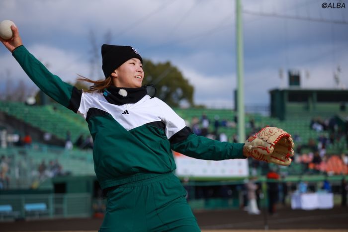 渋野日向子が地元・岡山でソフトボール大会を開催。子供たちからエネルギーをもらった